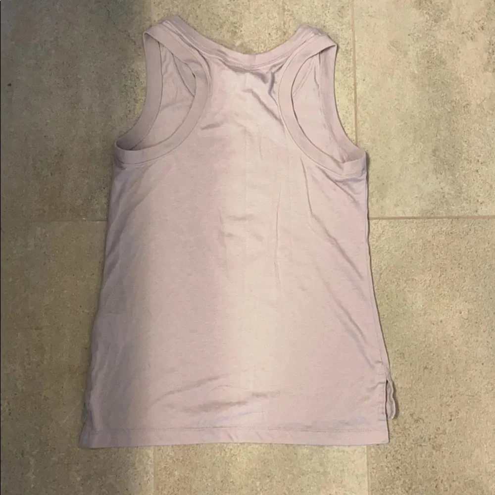 Nike tank size XS